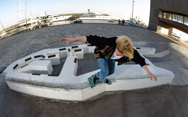 Aggressive brusle kolečkové brusle do skateparku a na street (4)